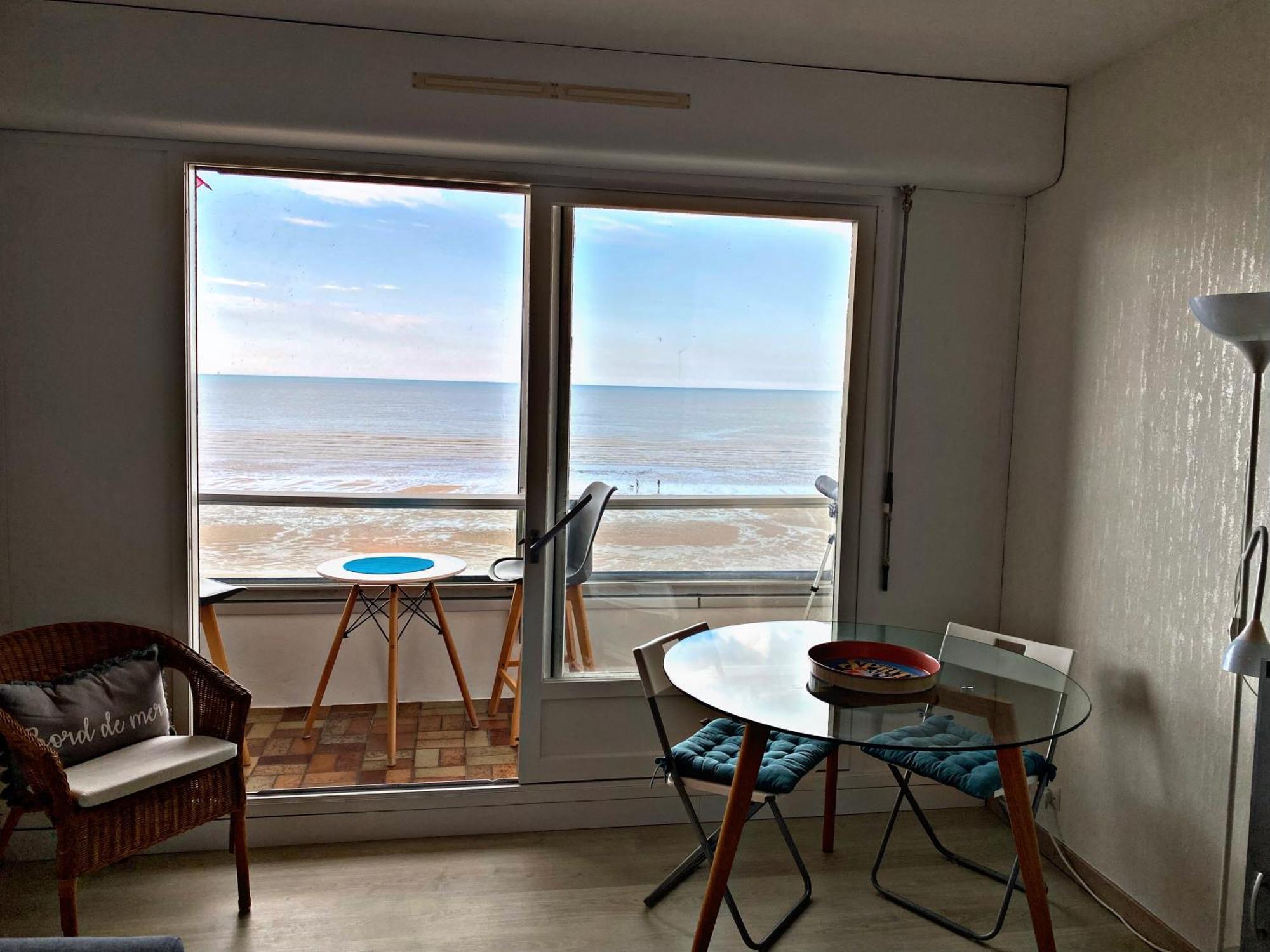 La Canadienne Courseulles-sur-Mer Exteriér fotografie